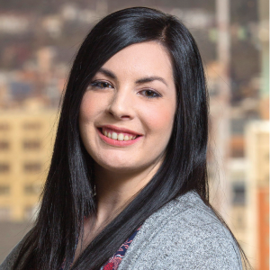 Laura Niemeyer Headshot